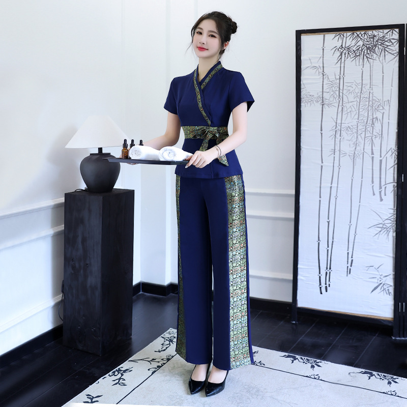 ชุดยูนิฟอร์มพนักงานนวดเท้าสปาส - Wellness Spa And Massage บทวิจารณ์และราคา